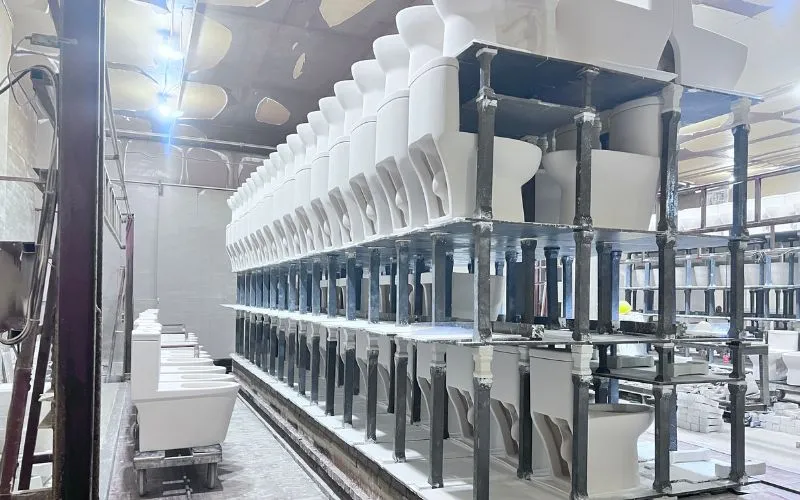 Firing kiln for toilet